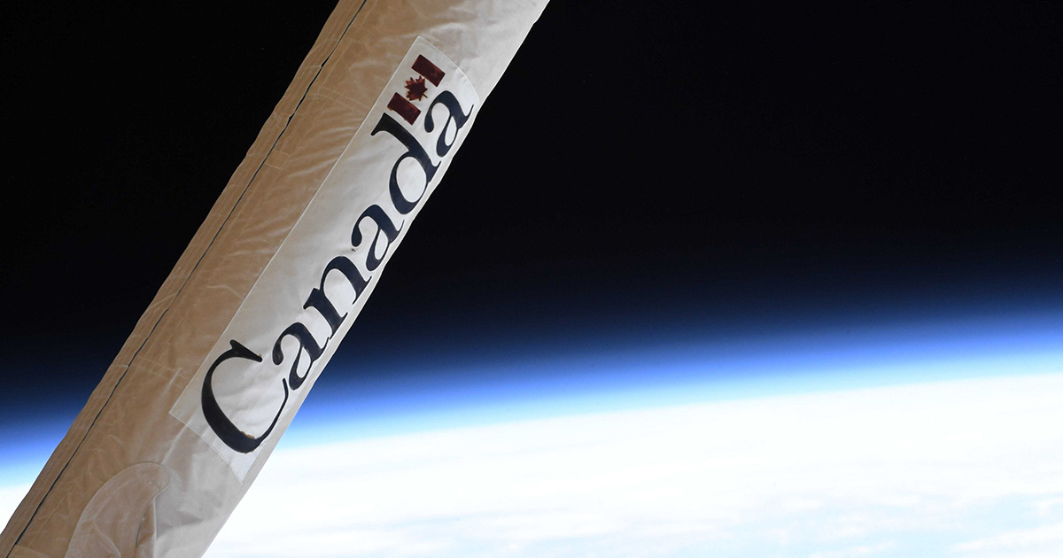 Le Canadarm2 vu de l'espace