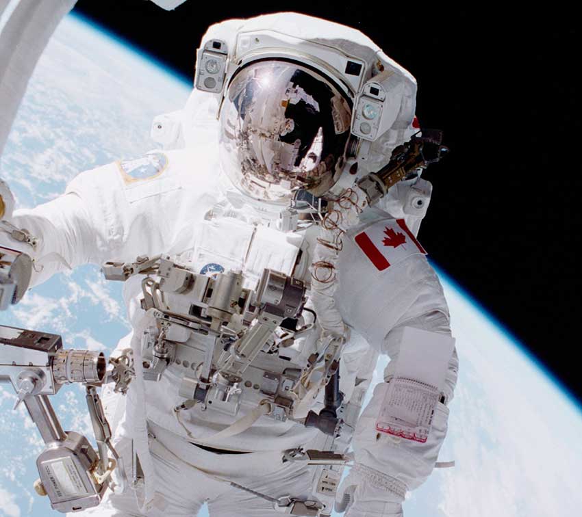 Chris Hadfield dans l'espace