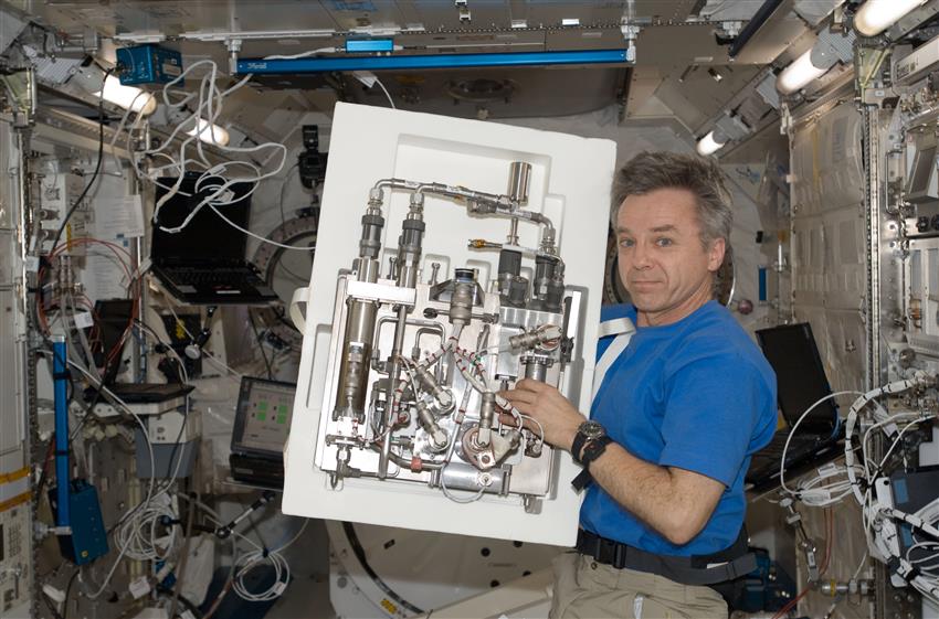 L'astronaute de l'Agence spatiale canadienne Bob Thirsk