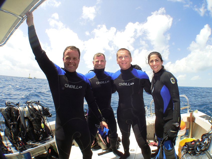 Dave Williams with his fellow crew members - NEEMO 9