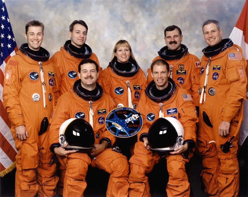 L'équipage de la mission STS-90