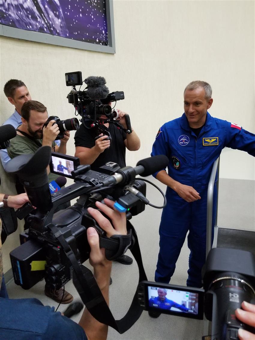 David Saint-Jacques gives the media an inside look at a centrifuge