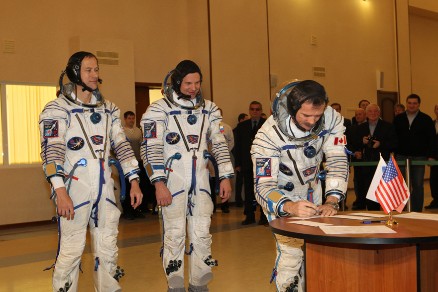 Les membres d'équipage de la mission Expedition 34/35