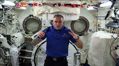 Thumbnail for video: 'Sunsets - Questions and answers with David Saint-Jacques live from space'