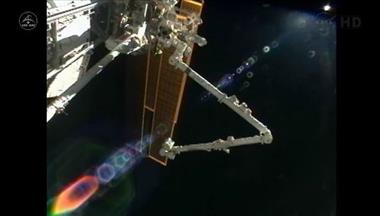 Thumbnail for video 'CSA astronaut Chris Hadfield operates Canadarm2 for the first time'