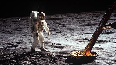 Thumbnail for video: 'Building on a lunar legacy: Canadian astronauts look towards a new chapter of Moon exploration'