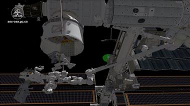 Thumbnail for video 'Animation of Dextre unloading and reloading Dragon's trunk'