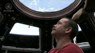 Vignette de la vidéo : 'Retour sur la mission de Chris Hadfield'